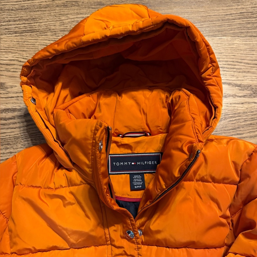 Tommy Hilfiger Bright Orange Woman’s‎ Puffer Jacket Size S - Picture 2 of 12